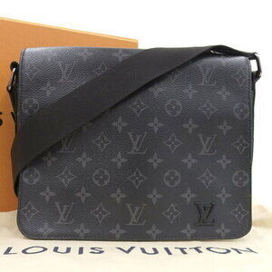 Louis Vuitton Monogram Eclipse Black District Messenger Shoulder Bag